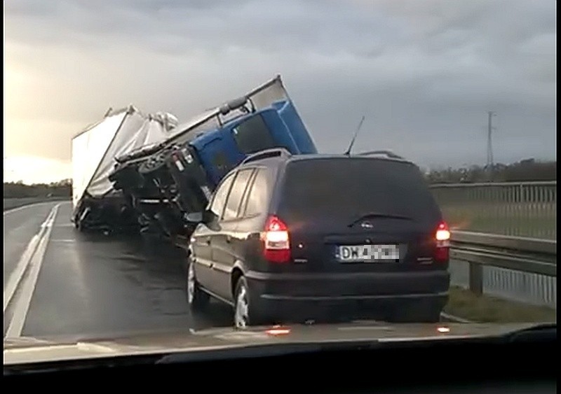 Wschodnia obwodnica Wrocławia w pobliżu Blizanowic