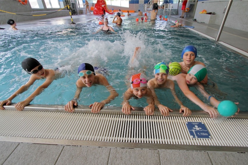 Lekcje pływania dla rodziców z dziećmi od 5 do 16 lat, a...