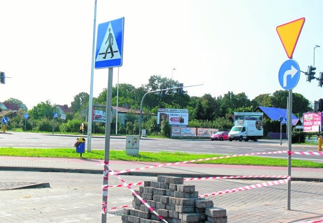 Remont skrzyżowania ulic Mickiewicza z Wisłostradą  z kilku   powodów zostaje przeniesiony na przyszły rok