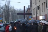 Droga Krzyżowa w Katowicach przeszła spod kopalni "Wujek" do katedry Chrystusa Króla. W rozważaniach wybrzmiała modlitwa za Ukrainę