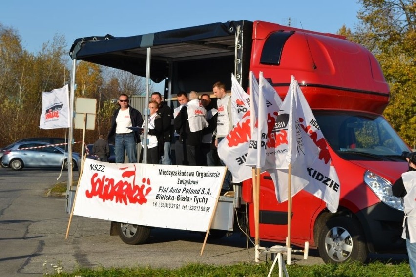 Protest Solidarności w Tychach przed zakładami Fiat Auto...