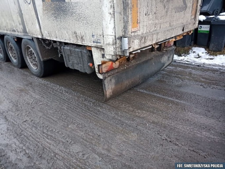 Kontrola ciężarówki w Kielcach. Wóz był w opłakanym stanie. Zobacz zdjęcia 