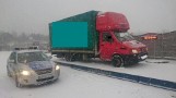 Dopuszczalna masa całkowita przekroczona o prawie 5 tysięcy kg. "Wielkie rzeczy, Iveco i 5 ton na siebie weźmie"