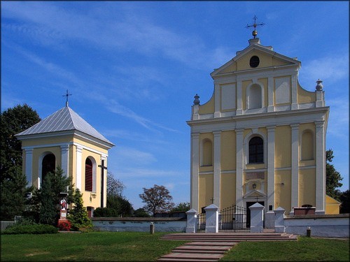 882 tysięcy złotych otrzymała gmina Chynów na prace przy kościele w Drwalewie.