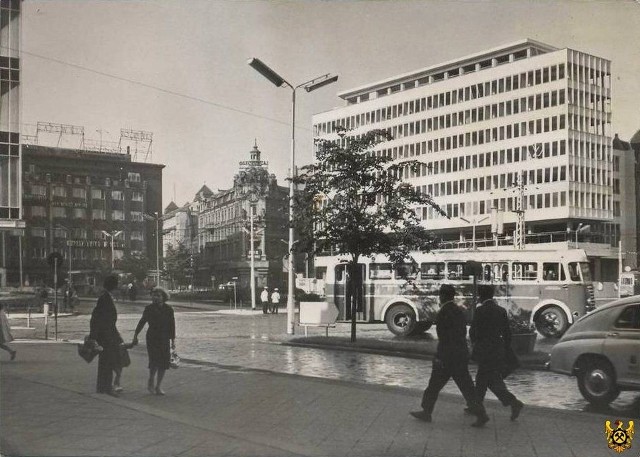 Ostatnia przebudowa Rynku zakończyła się w latach 60. i ostatecznie pozbawiła Rynek jego funkcji