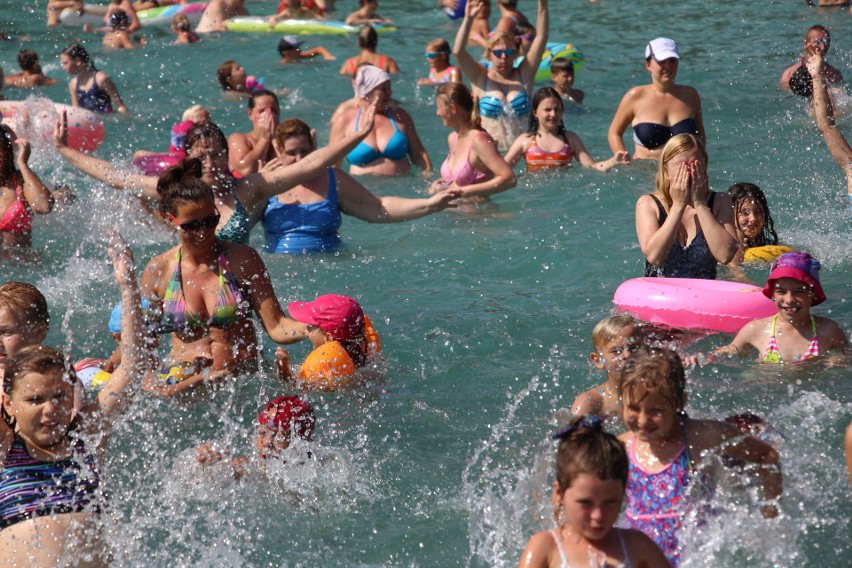 Aqua aerobik i inne atrakcje Kąpieliska Leśnego w Gliwicach ZDJĘCIA