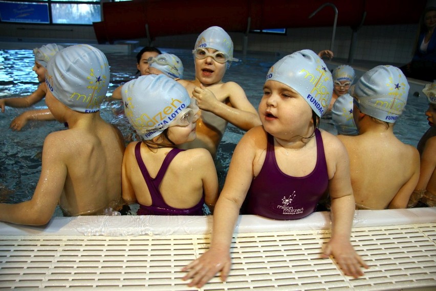 Lubelskie przedszkolaki uczą się pływać (ZDJĘCIA)