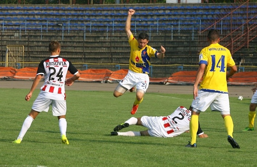 Motor Lublin gorszy od Resovii.  Przegrał u siebie 1:2 (ZDJĘCIA)