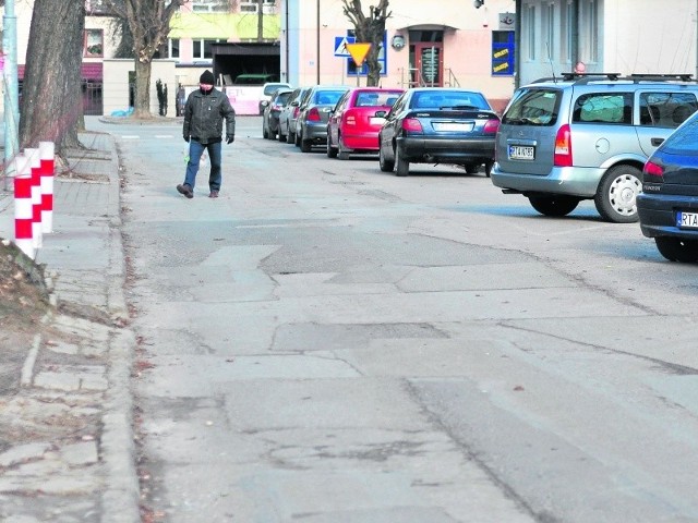 Jedną z tarnobrzeskich dróg, które znalazły się w planach inwestycyjnych na 2015 rok jest ulica Słowackiego w samym centrum miasta. Jej stan techniczny pozostawia wiele do życzenia.