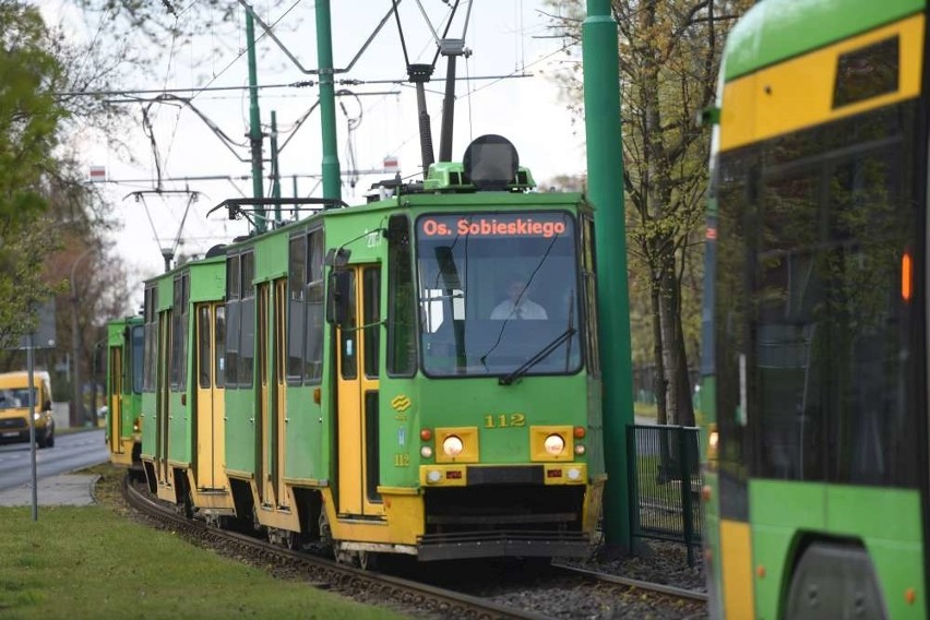 Autobus zderzył się z tramwajem. Czterech poszkodowanych