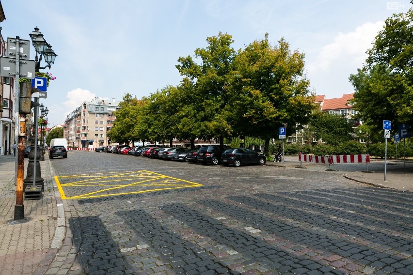 Plac Orła Białego w nowej odsłonie wraca do pieszych [ZDJĘCIA, WIDEO] 