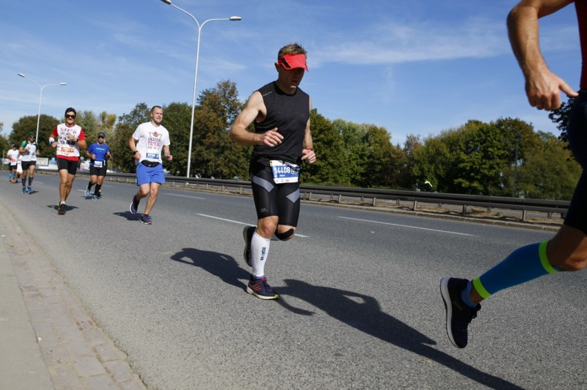 Uczestnicy Maratonu Warszawskiego 2018. Więcej zdjęć...