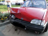 23-latek ze Sławna rozbił auto po pijaku [zdjęcia]
