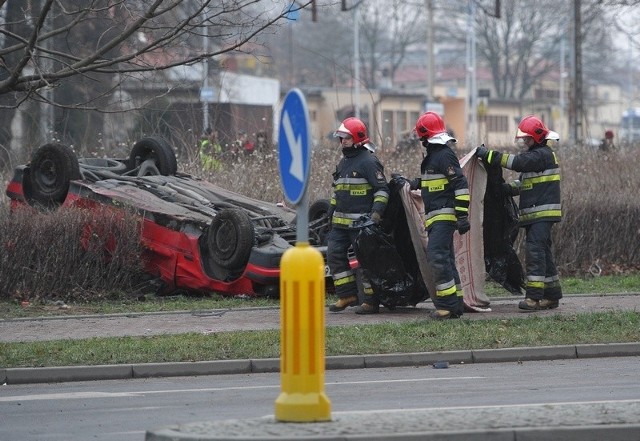 Opinia biegłego w sprawie wypadku w Kamieniu Pomorskim: odpowiedzialny jest Mateusz S., jechał za szybko.