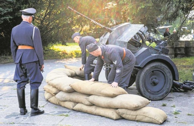 Ekipa filmowa pracowała na terenie Muzeum Lotnictwa Polskiego