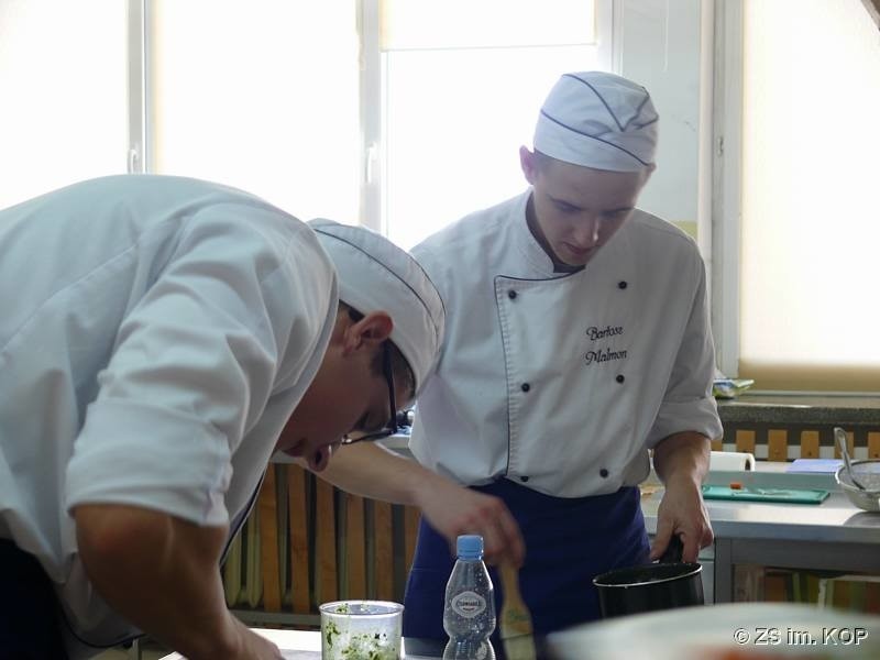 Młodzi kucharze z Szydłowca triumfowali w mazowieckim konkursie kulinarnym