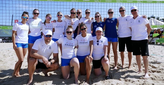 Zawodniczki Moya Radomki Radom rywalizowały na siatkarskiej plaży w Gdańsku.