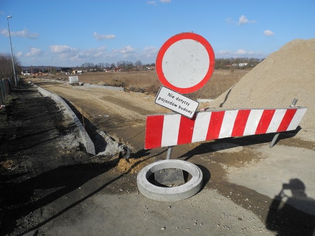 Prace remontowe na ul. Buczka w Lęborku.