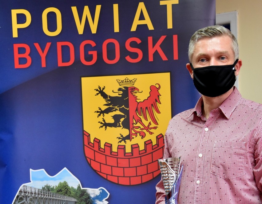 Michał Ślęczek odebrał nagrodę za "Zdjęcie lutego 2021"