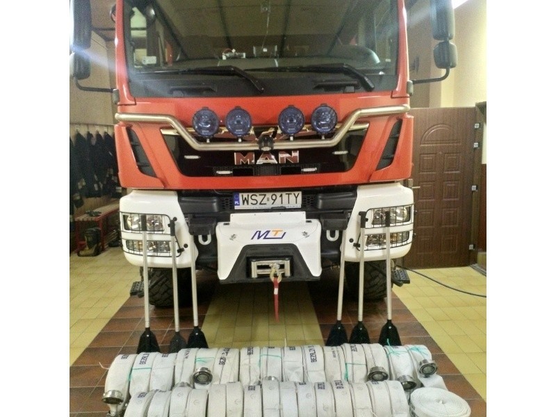 Druhowie z Ochotniczej Straży Pożarnej w Woli Lipienieckiej otrzymali nowy sprzęt