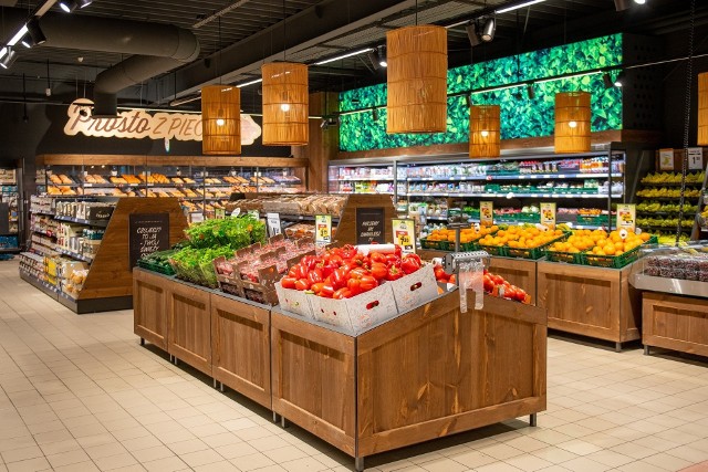 Już w czwartek, 14 października, przy ulicy Reja 15 w Toruniu otwarty zostanie sklep pod szyldem Netto, który wcześniej działał jako Tesco. Przeszedł remont i ma zaskoczyć klientów wygodą oraz ofertą. Otwarciu towarzyszyć będą promocje. >>>>>