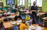 NIK prześwietliła polskie szkoły. Zbyt dużo nadgodzin nauczycieli