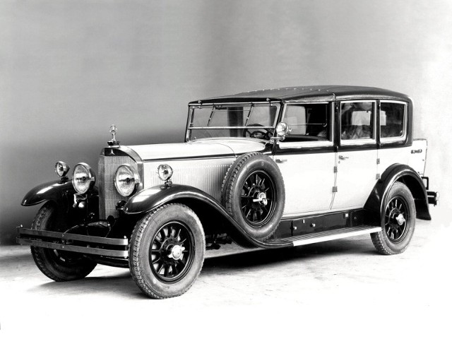 W latach 20. symbolem luksusu był model 630, a później – 770 (znany jako grand mercedes) produkowany w latach 1931 - 1939. 