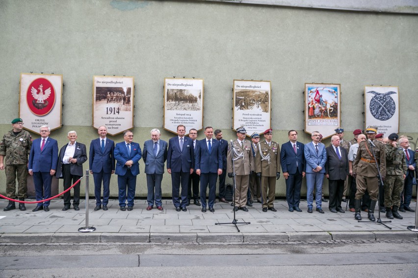 Kraków. Wymarsz Kadrówki, nowe odznaczenie państwowe i...