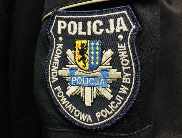 Bytowska policja apeluje: mimo wszystko zostań w domu, nie narażaj innychz.