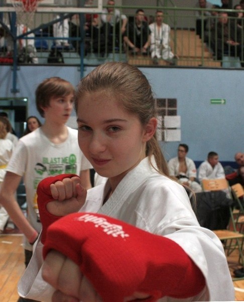 Młodzi karatecy z Ostrowi Mazowieckiej po raz kolejny zaprezentowali się z dobrej strony.
