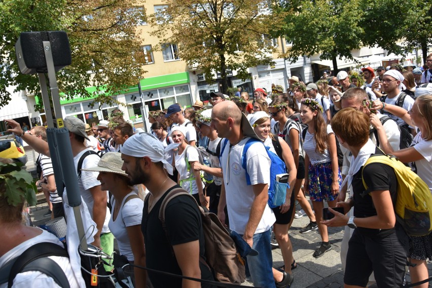 Pielgrzymka Dominikańska dotarła z Krakowa na Jasną Górę ZDJĘCIA Zmęczeni, ale bardzo radośni 