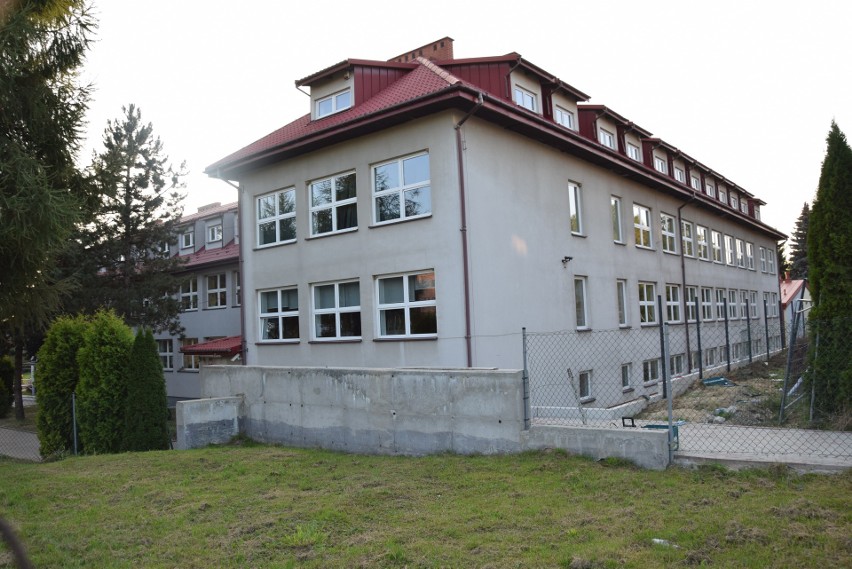Szkoła Podstawowa w Jerzmanowicach