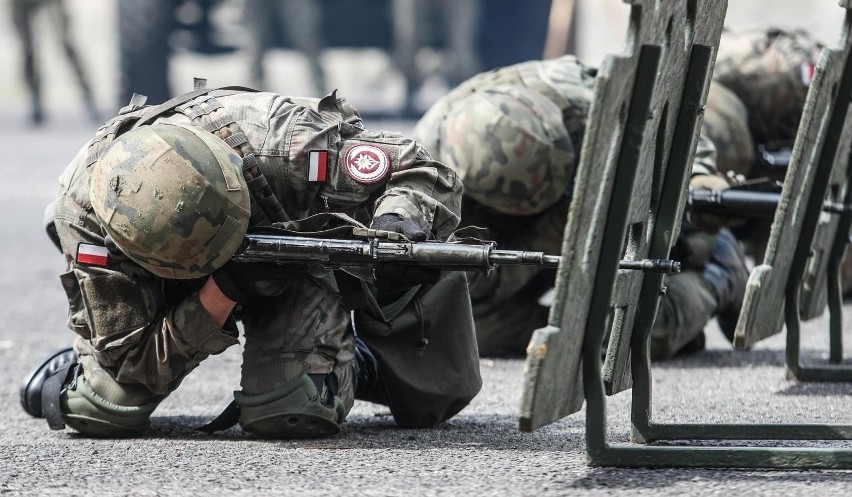 Uwaga, miłośnicy militariów. Agencja Mienia Wojskowego...