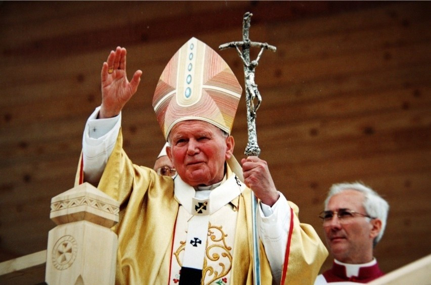 2 kwietnia 2005 r. o godz. 21.37 w Watykanie zmarł papież św. Jan Paweł
