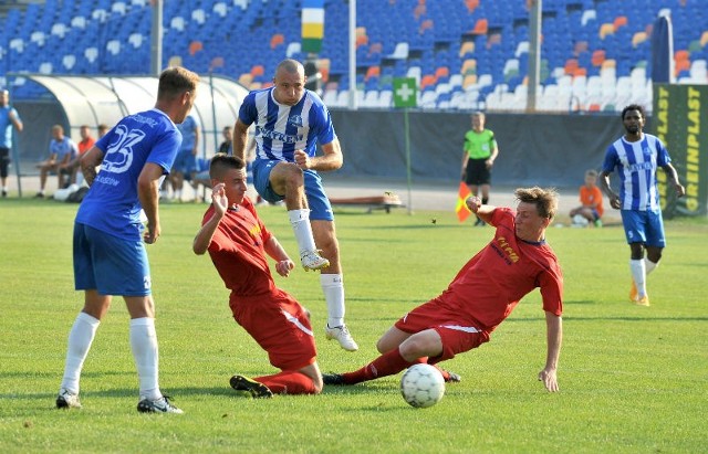 Stal Rzeszów zagra z Karpatami Krosno, a Polonia Przemyśl jedzie do Lublina.