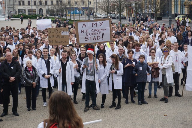 (Nie)cała Polska wspiera protest Porozumienia Zawodów Medycznych