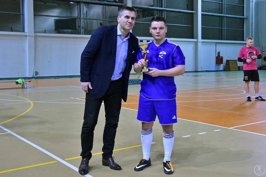Młode zespoły z Korony zagrają o Puchar Dariusza Dziekanowskiego. W piątek na Politechnice pokażą się VIP-y [ZDJĘCIA]