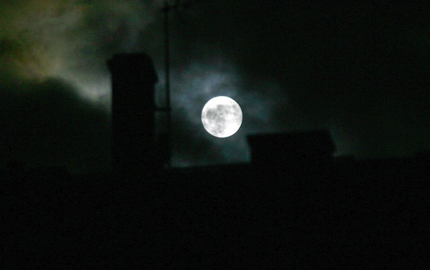 Księżyc Żniwiarzy - niezwykła pełnia księżyca 10 września...