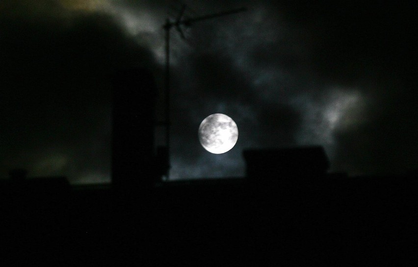 Księżyc Żniwiarzy - niezwykła pełnia księżyca 10 września...