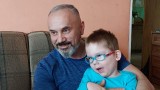 Michał Łygan z Oświęcimia przejdzie 135 km po górach Małym Czerwonym Szlakiem Beskidzkim, aby wesprzeć leczenie Adasia [ZDJĘCIA]