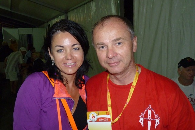 Karin i Tadeusz Farny, rodzice znanej wokalistki Ewy Farnej, wystartowali w rozgrywanych w Kielcach Igrzyskach Polonijnych.