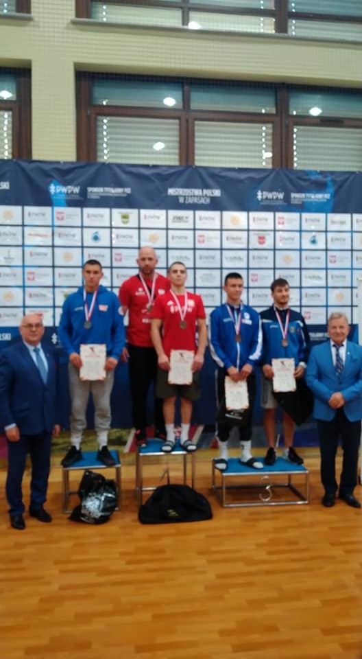 Bardzo dobre wyniki staszowskich i połanieckich zapaśników na mistrzostwach Polski Juniorów