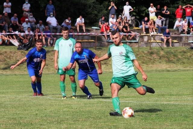 Łódzka klasa okręgowa. Derby regionu dla LKS Różyca [ZDJĘCIA]