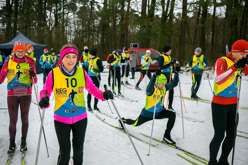 Charytatywny Bieg Kurpsiów w Narciarstwie Klasycznym. 20.02.2021. Pobiegli i pomogli chorej Hani Lewandowskiej. Zdjęcia