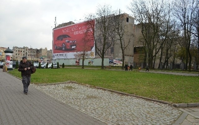 Część skweru ma być nadal zachowana jako ogólnodostępny plac.