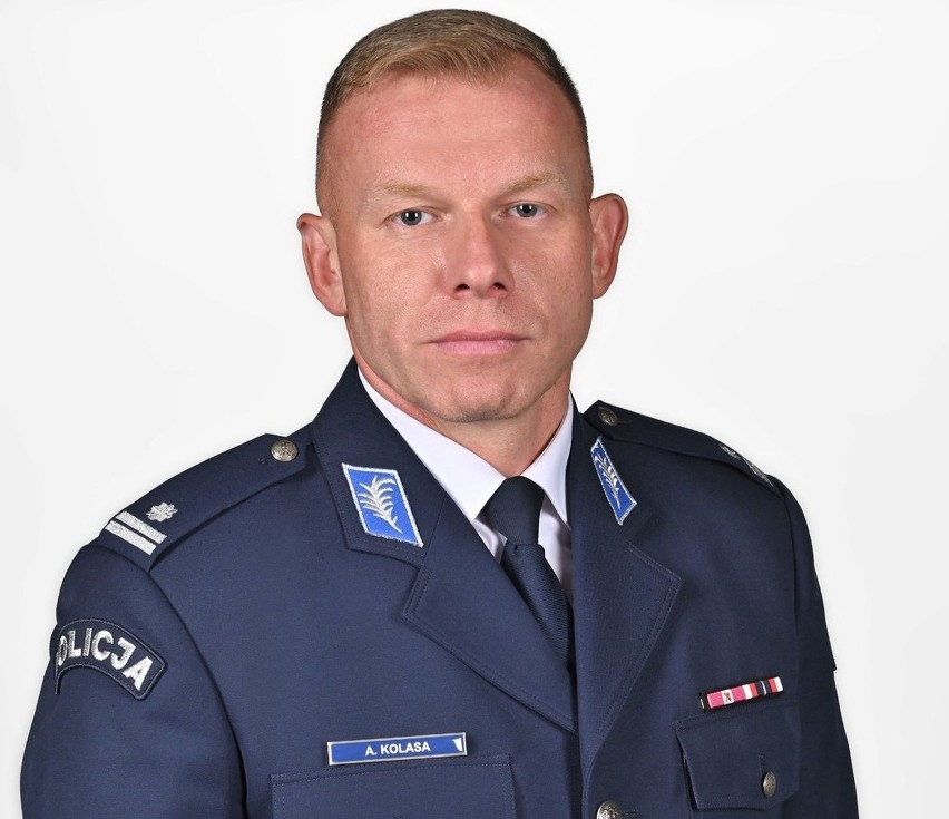 Adam Kolasa, komendant powiatowy policji w Poddębicach...