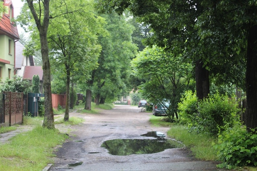 Nowa nawierzchnia ul. Miłosza wykonana zostanie z kostki.