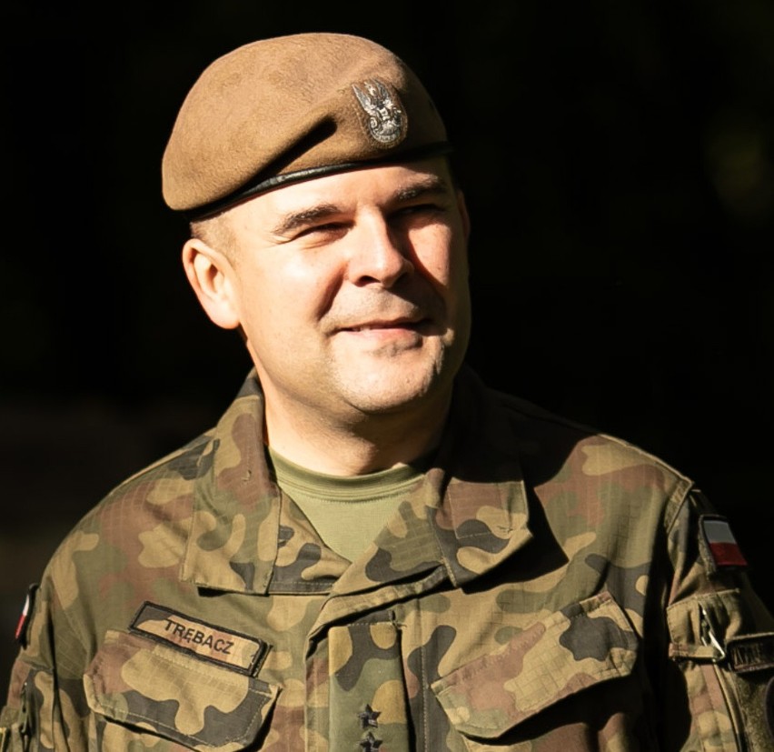 Por. Adam Trębacz, oficer prasowy 11 Małopolskiej Brygady...