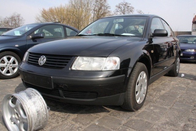 VW Passat, 2000 r., 1,9 TDI, 10 tys. 900 zł;