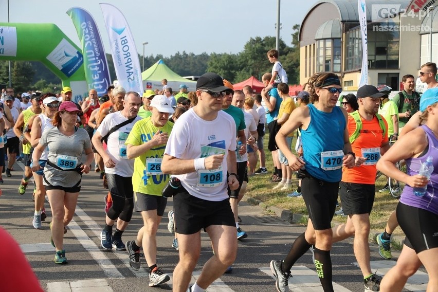 Maraton Szczeciński 2018: pół tysiąca biegaczy! [DUŻO ZDJĘĆ, WIDEO]